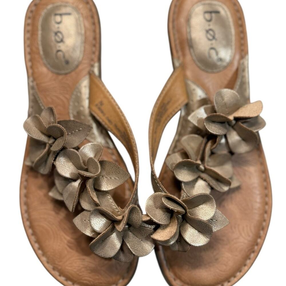 BOC Gold Floral Embellished Leather Thong Sandals Womens Size 7 - Picture 5 of 7
